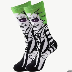 BEETLEJUICE Novelty Socks, New crew socks beetlejuice, Halloween black white grn
